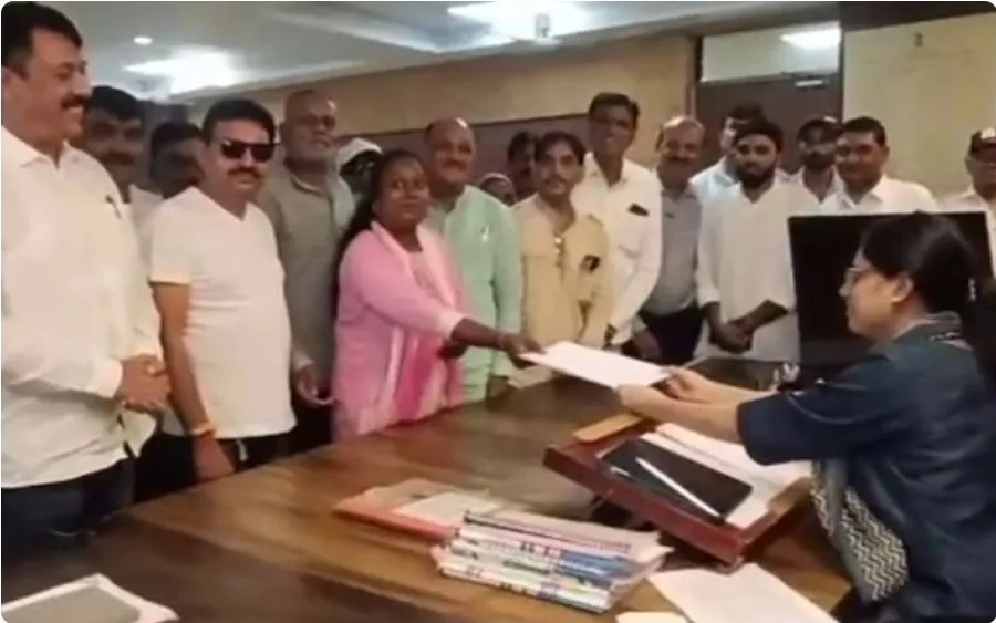 पंचायत में भाजपा को बड़ा झटका, बहुमत के बावजूद कांग्रेस की अध्यक्ष बनीं गौरीबेन तड़वी