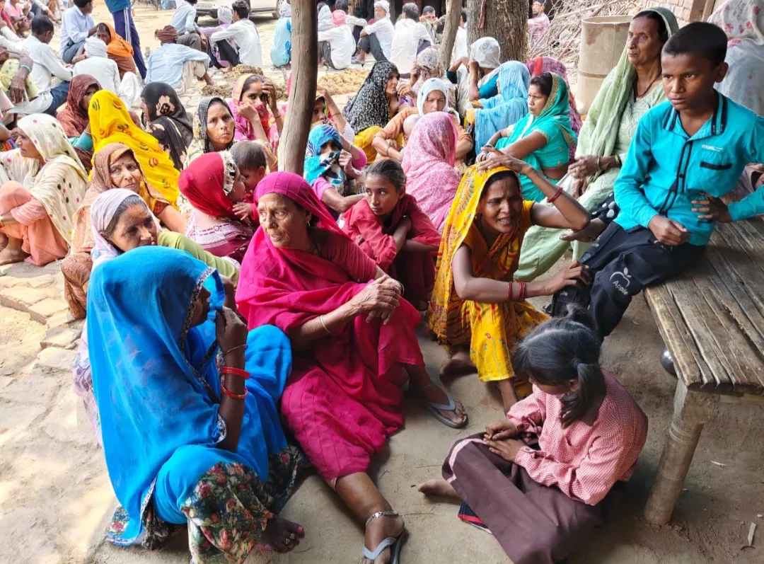 कानपुर देहात: नाबालिग प्रेमिका की हत्या कर प्रेमी ने फांसी लगाकर दी जान