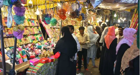 भीषण गर्मी के बीच मंहगाई का तड़का, हांफते बाजार-कारोबार, व्यापारी चिंतित