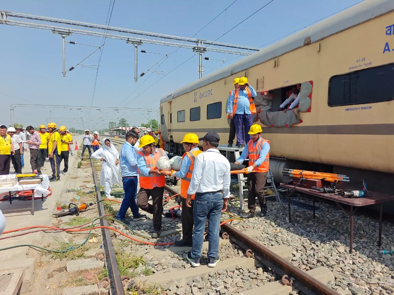 हल्दी रोड स्टेशन पर रेलवे की फुलस्केल मॉकड्रिल, हादसे से निपटने की तैयारियों को परखा