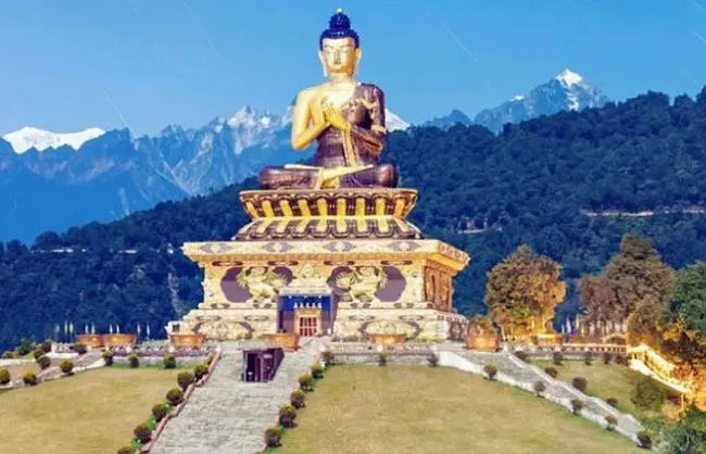 राष्ट्रपति, प्रधानमंत्री समेत कई नेताओं ने सिक्किम के 51वें स्थापना दिवस पर दी शुभकामनाएं
