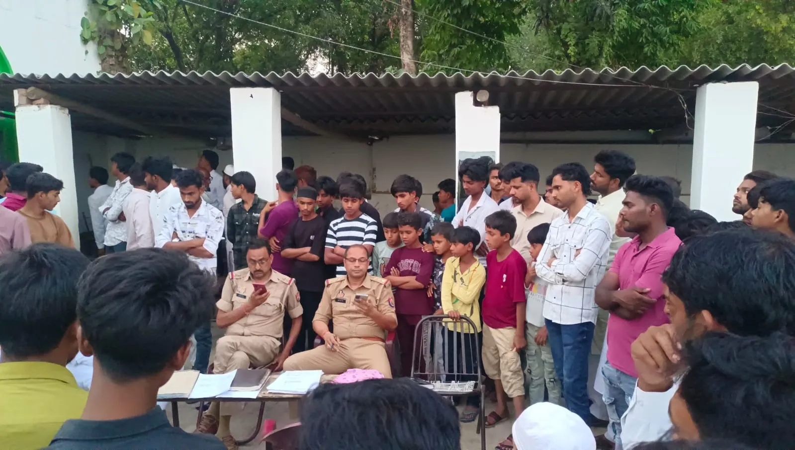 सुलतानपुर : मस्जिद के कमरे में मदरसे के छात्र का मिला शव, मामले की जाँच शुरू