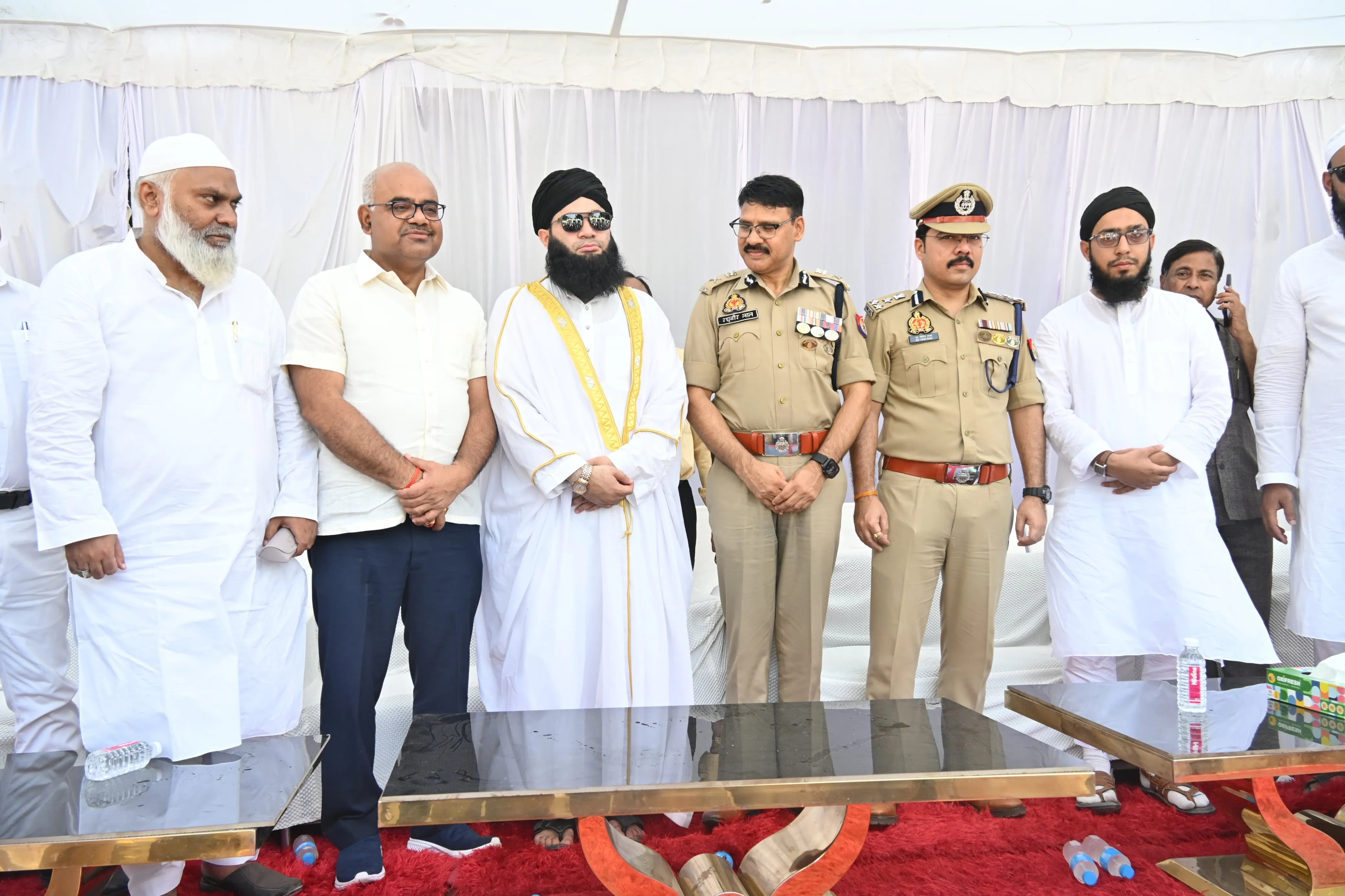 अमन-चैन और भाईचारे की दुआओं के साथ बड़ी ईदगाह में अदा हुई बकरीद की नमाज