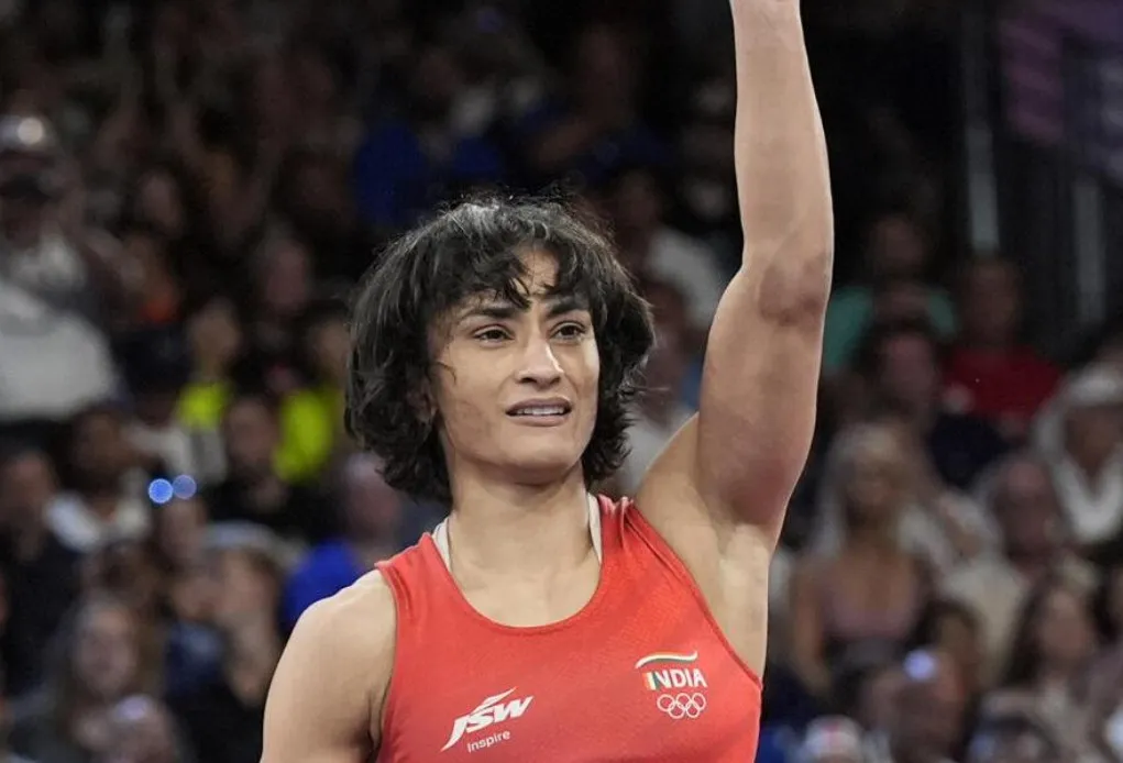 डब्ल्यूएफआई ने विनेश फोगाट को जारी किया कारण बताओ नोटिस, सीरीज में खेलने से रोका