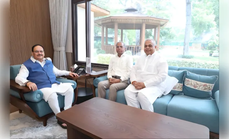 केंद्रीय स्वास्थ्य मंत्री जेपी नड्डा से विप्र फाउंडेशन के नवनिर्वाचित राष्ट्रीय अध्यक्ष की मुलाकात