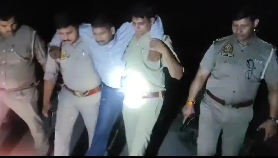 सोमवार देर रात बुलंदशहर पुलिस-मुठभेड़ में 25 मुकदमों वाला बदमाश हिमांशु घायल