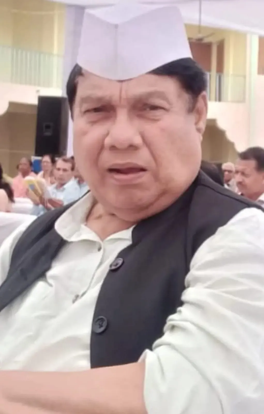 '420 गिरोह के जाल में फंसे कांग्रेसी! धीरेंद्र प्रताप भड़के—बीजेपी एजेंट होने की जताई आशंका'