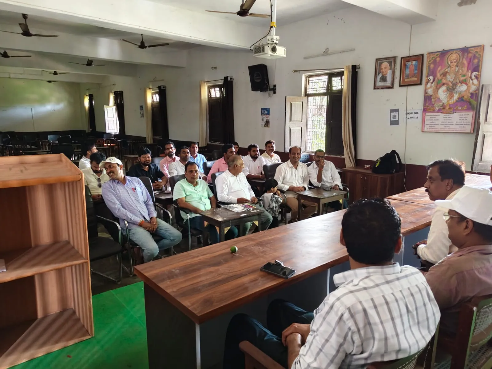विश्वविद्यालय द्वारा बीएनकेबी पीजी कॉलेज को विधि परीक्षा केंद्र बनाने पर जनपदीय महाविद्यालय संघ करेगा बहिष्कार=डॉ अतुल            