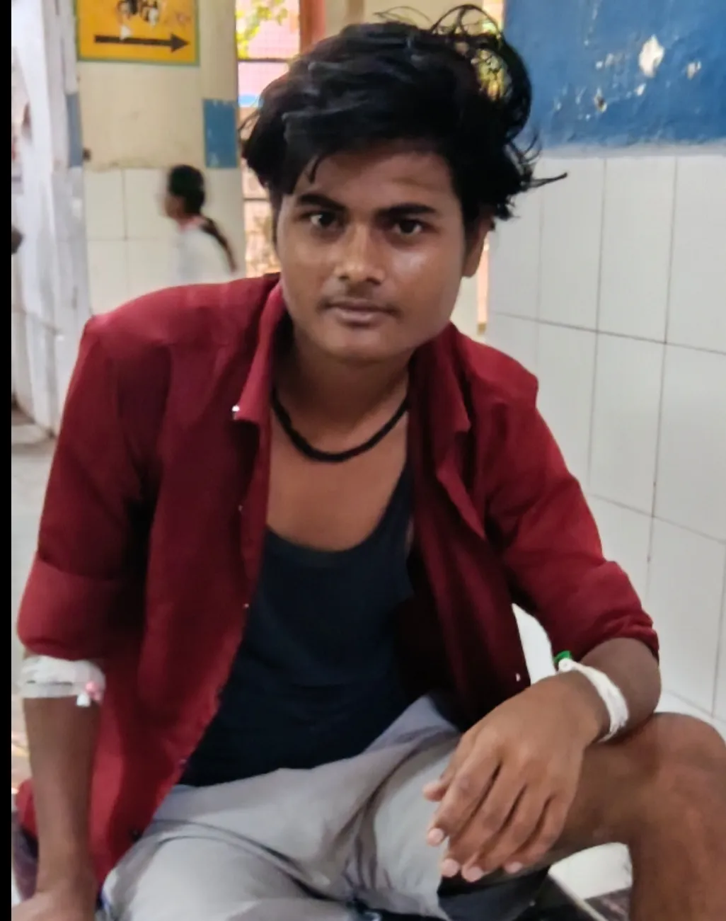 हादसे में घायल रोगी के ऑपरेशन करवाने के नाम पर लपके(दलाल ) ने ठगे हजारों रुपये