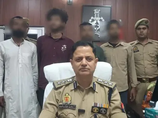 मंदिर से लौट रहे कारोबारी की चेन लूटने वाले चार गिरफ्तार,स्कूटी बरामद 
