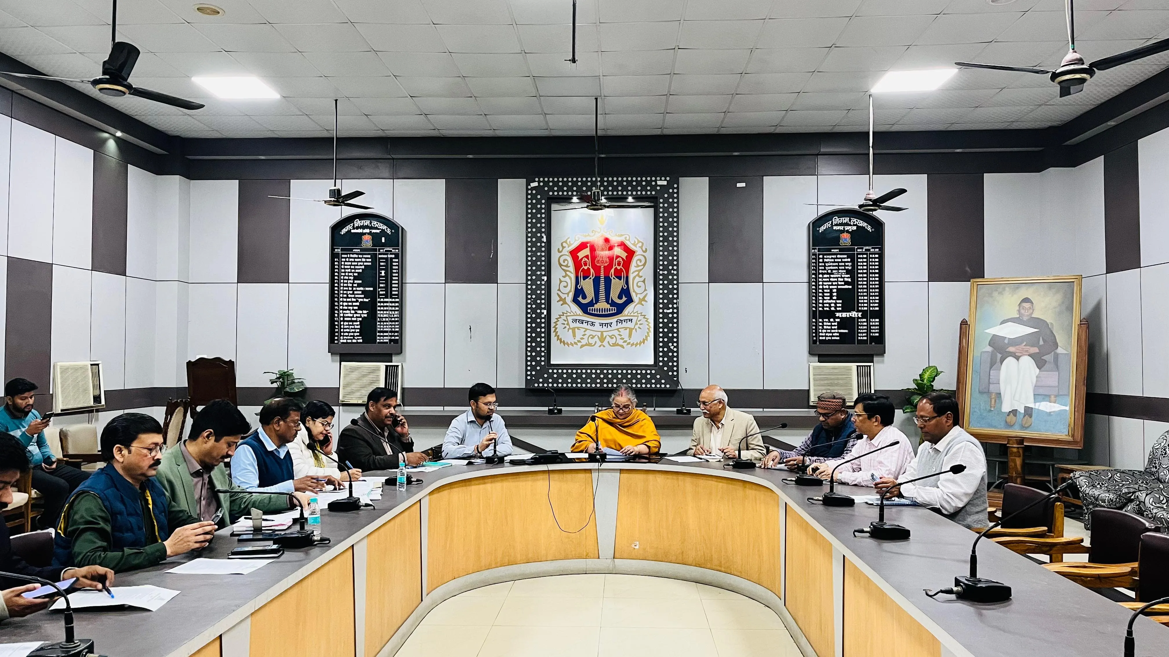 स्कूलों के जलकर व सीवर कर आपत्तियों का एक हफ्ते में निस्तारण