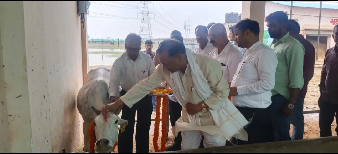 वृहद गौ संरक्षण केंद्र से छुट्टा पशुओं से मिलेगी आजादी: ब्लॉक प्रमुख 