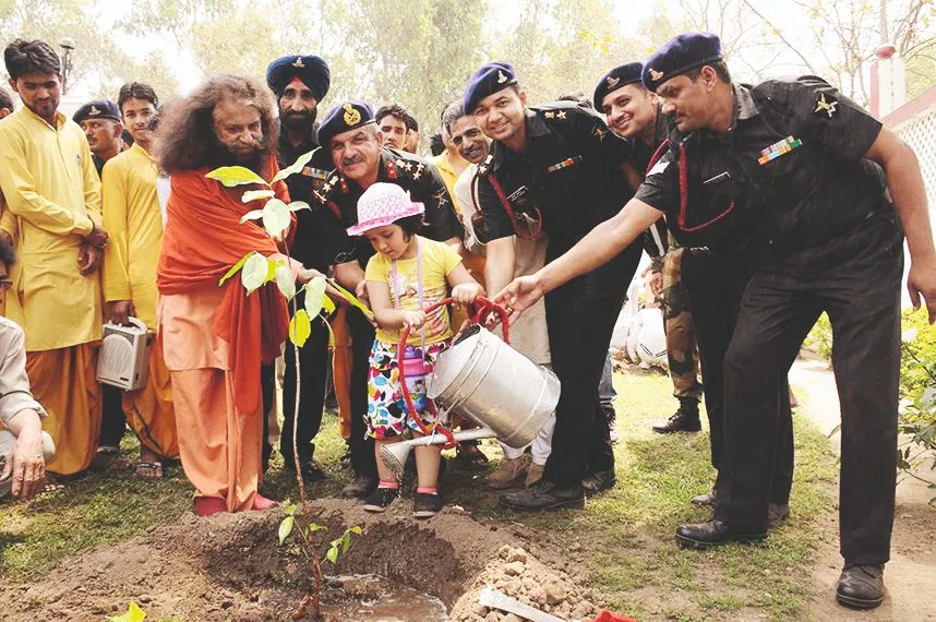 ऑपरेशन सिंदूर की प्रथम वर्षगाँठ पर स्वामी चिदानन्द ने वीर जवानों को दी श्रद्धांजलि