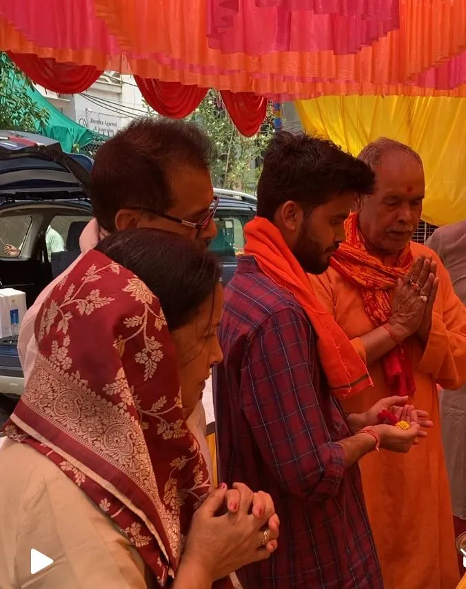 एनईआर रेलवे के अजय वर्मा ने परिवार संग बड़े मंगल पर कराया भव्य भंडारा