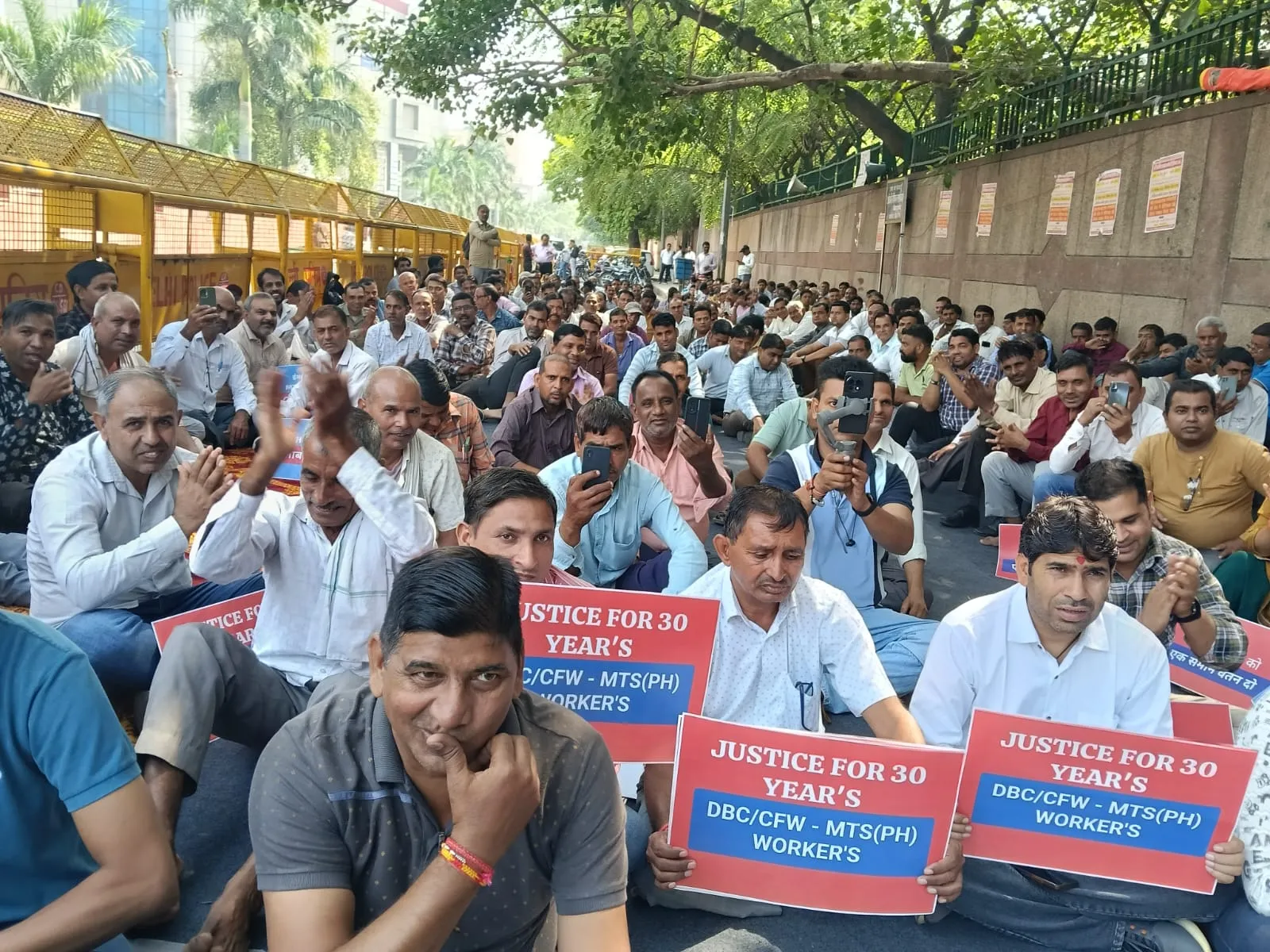 पब्लिक हेल्थ विभाग के कर्मचारियों को बड़ी राहत, समान वेतन पर जल्द लग सकती है मुहर