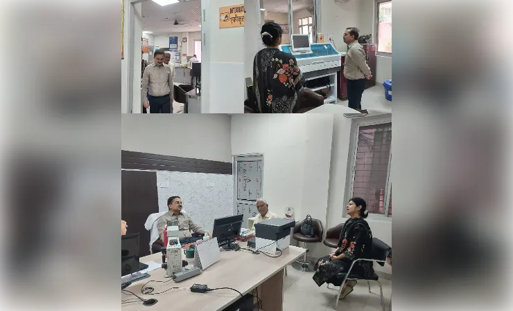 जिला महिला चिकित्सालय में संयुक्त जन स्वास्थ्य प्रयोगशाला का सीएमओ ने किया निरीक्षण