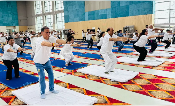 अंतर्राष्ट्रीय योग दिवस पर श्री विश्वकर्मा कौशल विश्वविद्यालय में योग प्रोटोकॉल प्रशिक्षण का आयोजन