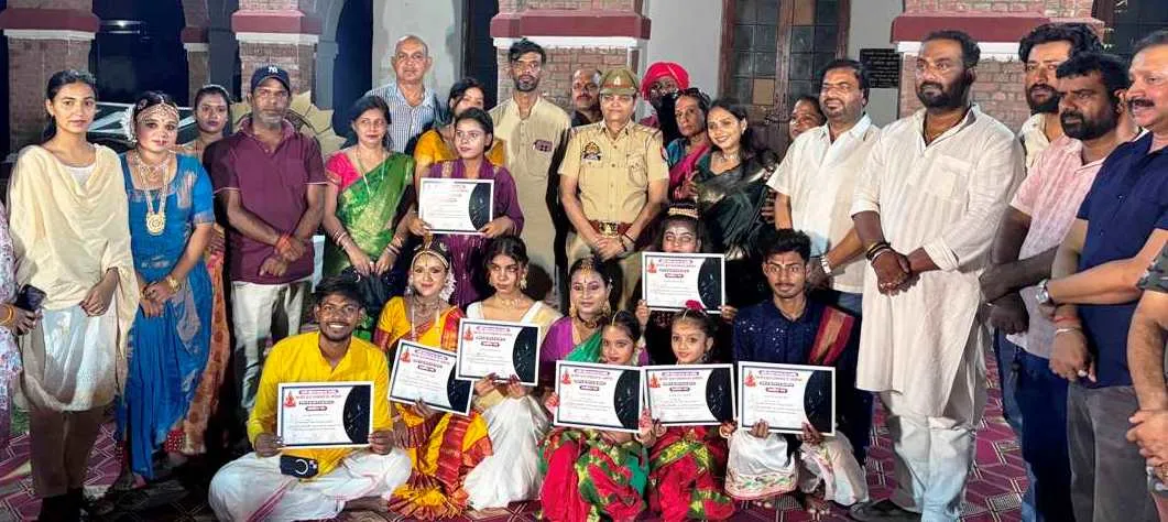 8 दिवसीय शास्त्रीय नृत्य कार्यशाला का रंगारंग समापन: प्रस्तुतियों से छा गये बाल कलाकार