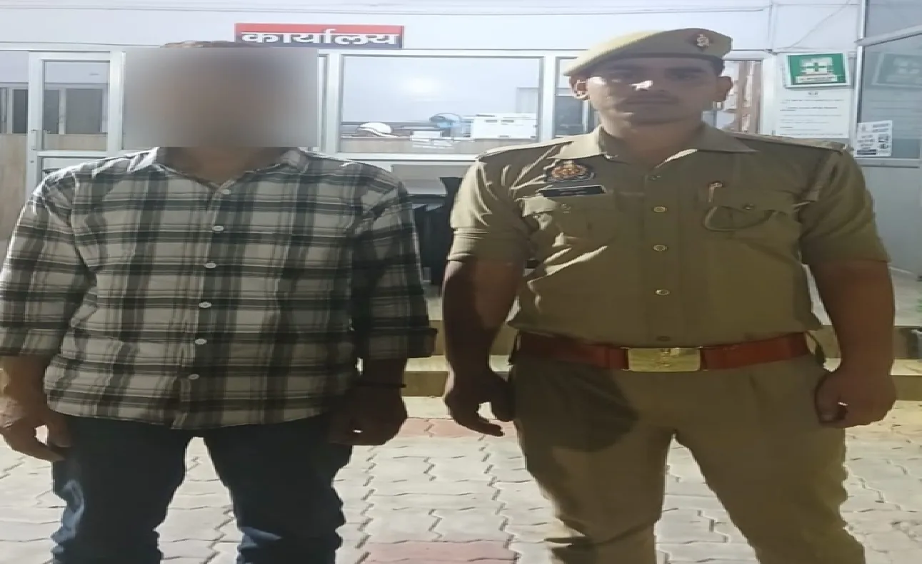 यूपी पुलिस भर्ती परीक्षा में बड़ा फर्जीवाड़ा, दूसरे अभ्यर्थी की जगह परीक्षा दे रहा युवक गिरफ्तार