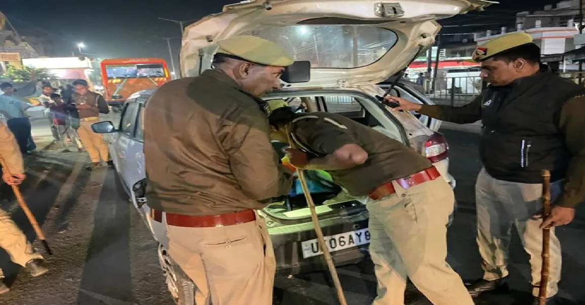 महिलाओं की सुरक्षा के लिए हजरतगंज में चला विशेष अभियान, 3,611 वाहनों के चालान, 80 वाहन सीज