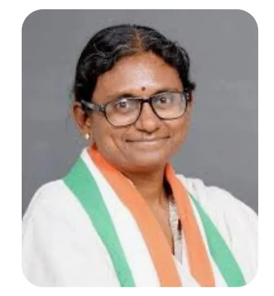 नामांकन निरस्त होने से सुर्खियों में आई मीनाक्षी की प्रारंभिक शिक्षा नागदा में हुई
