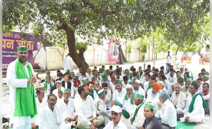  उर्वरक वितरण में नई व्यवस्था लागू करने के विरोध में भड़के किसान,प्रदर्शन कर दिया धरना