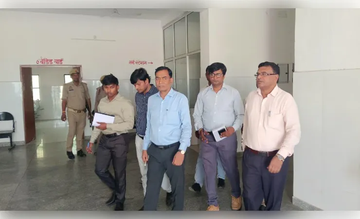  औरैया जनपद में जिलाधिकारी ने किया ट्रामा सेंटर का आकस्मिक निरीक्षण,  दिए निर्देश