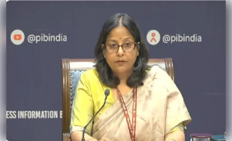 देश में पेट्रोल, डीजल और कच्चे तेल का पर्याप्त स्टॉक, एलपीजी की सप्लाई स्थिर: सरकार