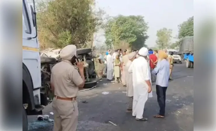फिरोजपुर-फाजिल्का मार्ग पर भीषण हादसा, ट्राले से टकराई पिकअप, 8 लोगों की मौत