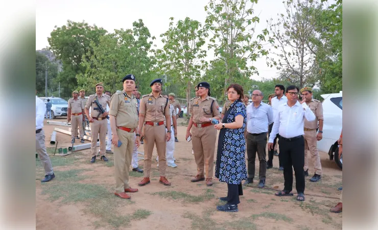 एडीजी ने महोबा में सीएम के प्रस्तावित कार्यक्रम स्थल की सुरक्षा व्यवस्था का लिया जायजा