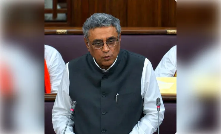 पश्चिम बंगाल का बजट पेश, एक लाख सरकारी नौकरियों और 20% डीए बढ़ोतरी का ऐलान