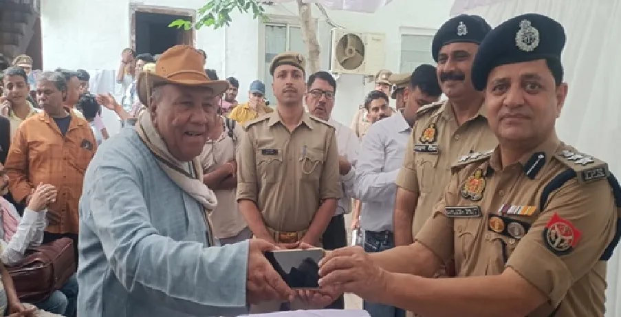 लखनऊ पुलिस ने खोज निकाले 220 मोबाइल, कीमत 42 लाख से ज्यादा