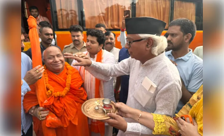  लखनऊ में पद्म विभूषण जगद्गुरु रामभद्राचार्य की 9 दिवसीय कथा का हुआ भव्य शुभारंभ