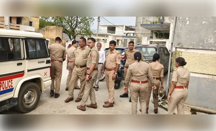 पत्नी की हत्या कर खुद पुलिस को किया फोन, प्रेम विवाह का दर्दनाक अंत