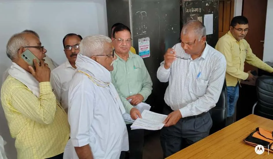 अधिशाषी अभियन्ता से मिलने पहुंचा पेंशनरों का प्रतिनिधि मंडल, समस्याओं के समाधान की मांग