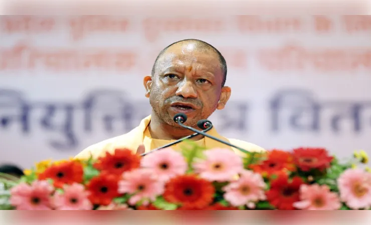लखनऊ अग्निकांड : मुख्यमंत्री योगी आदित्यनाथ के निर्देश पर दो सदस्यीय विशेष जांच दल गठित