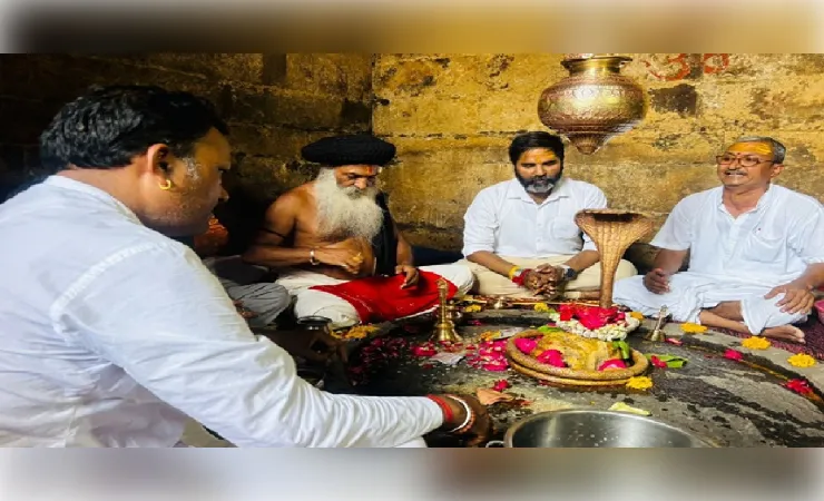 मप्रः तीर्थनगरी ओंकारेश्वर में अतिप्राचीन वृद्धकालेश्वर महादेव ने 40 वर्ष बाद दिए भक्तों को दर्शन