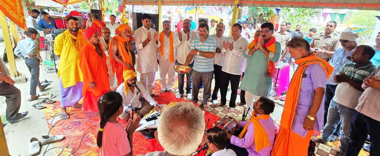 प्रधानमंत्री के 12 स्वर्णिम वर्षों पर बाबा गोकुलेश्वर नाथ महादेव मंदिर में हुआ विशेष आयोजन
