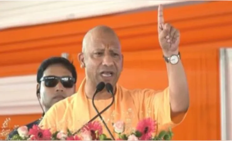 आस्था से खिलवाड़ बर्दाश्त नहीं :योगी