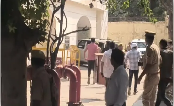 अयोध्या राम मंदिर दान पात्र मामले के सभी 8 आरोपित जेल भेजे गए