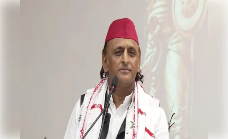 मुरादाबाद में सपा की अंदरूनी खींचतान पर अखिलेश का सख्त रुख, लखनऊ में हुई सुलह की कोशिश