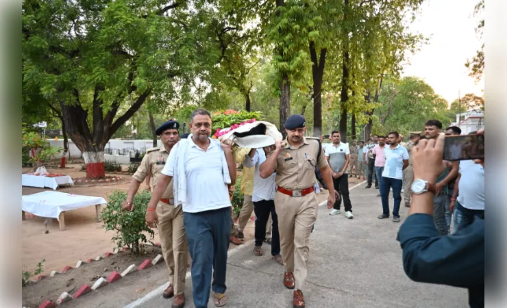 यमुना नदी में नहाने समय सिपाही की डूबने से मौत, पांच घंटे बाद मिला शव