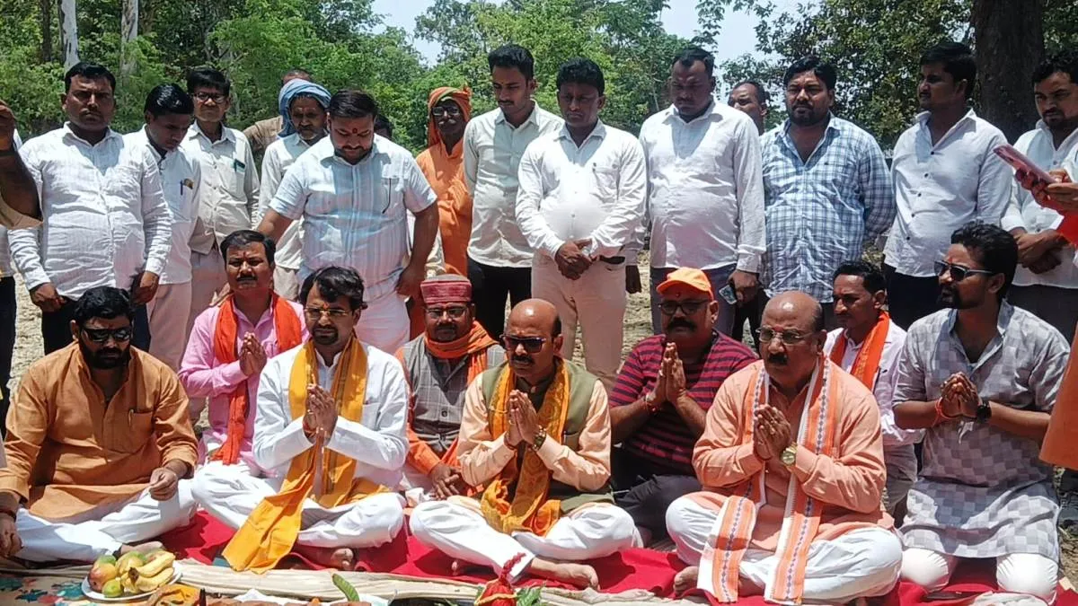  रामनगर में आवासीय भवन निर्माण के लिये भूमि पूजन