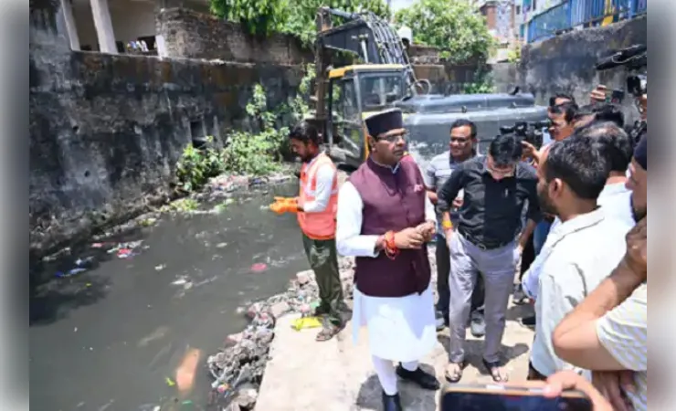 भोपाल में मानसून तैयारी की समीक्षा, मंत्री सारंग ने नालों की सफाई पर दिखाई सख्ती 