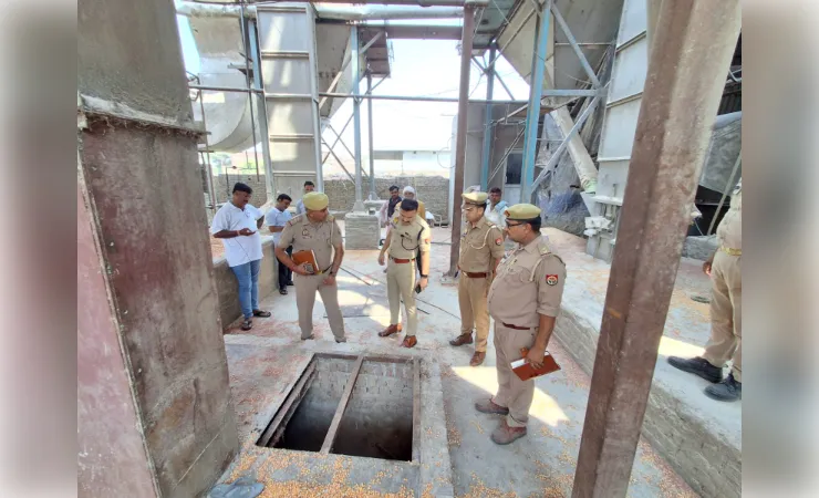 जनपद संभल के राइस मिल में विषैली गैस रिसाव की चपेट में आए दो कर्मियों की मौत