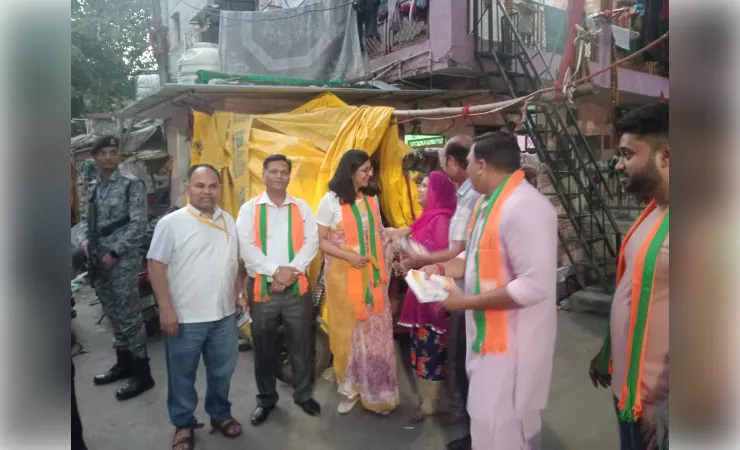 भाजपा का केंद्र एवं दिल्ली सरकार की उपलब्धियों को लेकर घर-घर सम्पर्क अभियान सम्पूर्ण