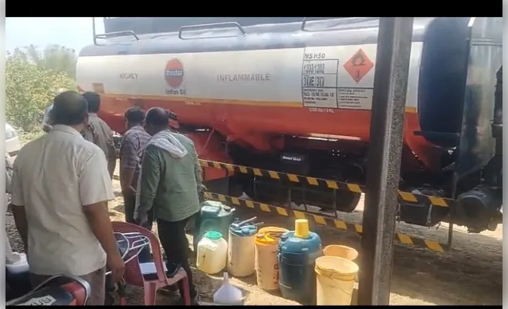जबलपुर जिले में टैंकर से पेट्रोल-डीजल चोरी करते चालक सहित दो आरोपी गिरफ्तार