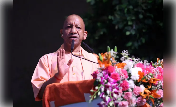  प्रकृति को नुकसान पहुंचाने वाले माफिया से सजग रहें : मुख्यमंत्री योगी
