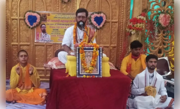 मीरजापुर जनपद में गड़बड़ा शीतला धाम में गूंजा राम जन्मोत्सव का उल्लास