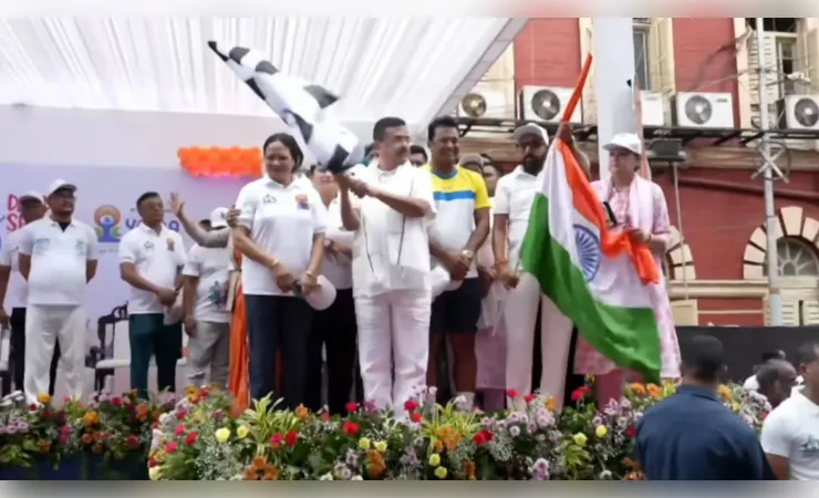 कोलकाता में 'रन फॉर योग' का आयोजन, मुख्यमंत्री और केंद्रीय मंत्री ने दिखाई हरी झंडी